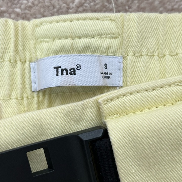 TNA 5’ cargo shorts - Picture 2 of 3